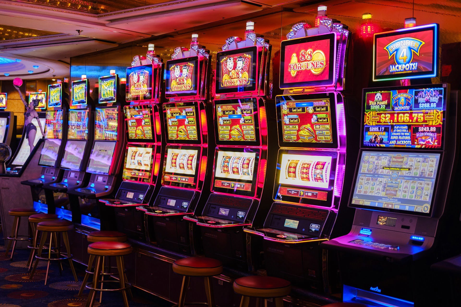 How Do Slot Tournaments Work?